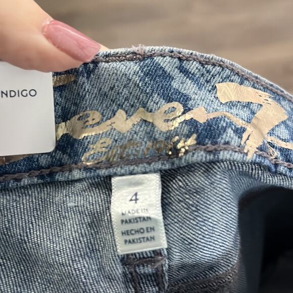 Seven7 Weekend Shorts Python Indigo Fray Hem Shorts Size 4 - Picture 5 of 7